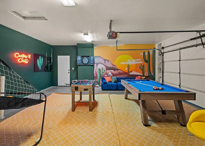Holiday home Lux Retreat - Hot Tub & Game