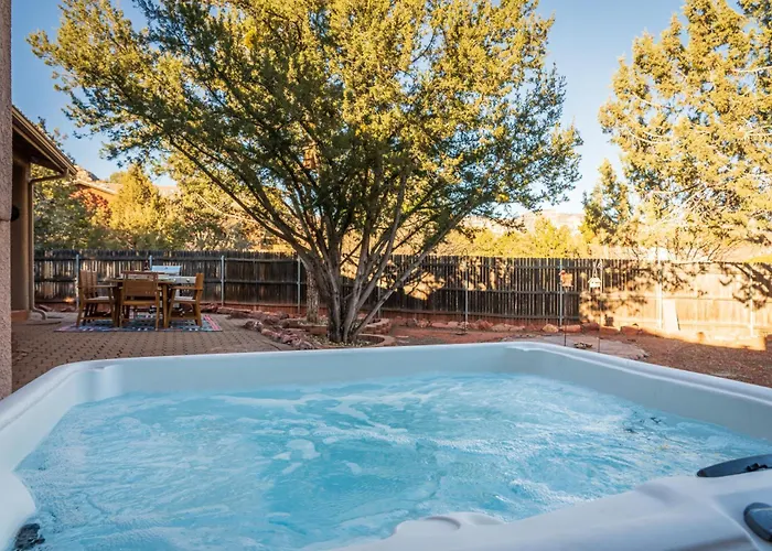 Holiday home Lux Retreat - Hot Tub & Game *